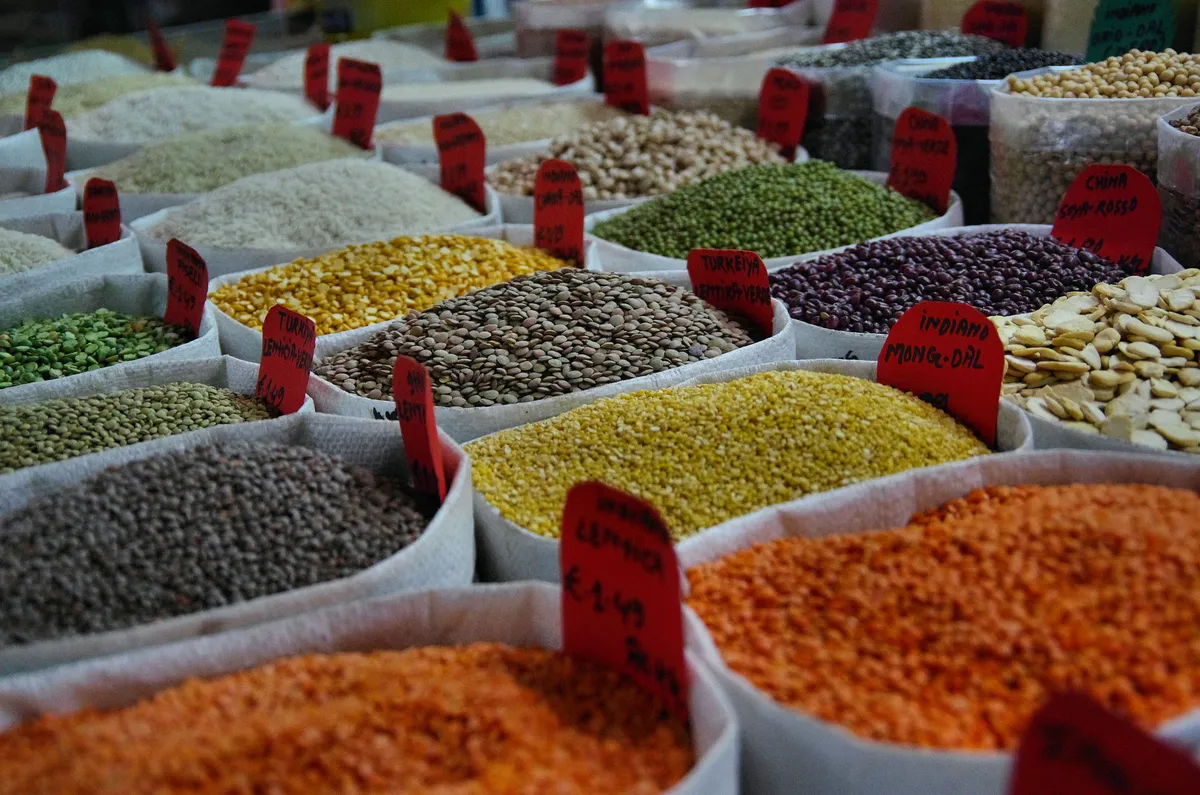 Cuánto arroz, pasta y legumbres por persona: en crudo y cocido