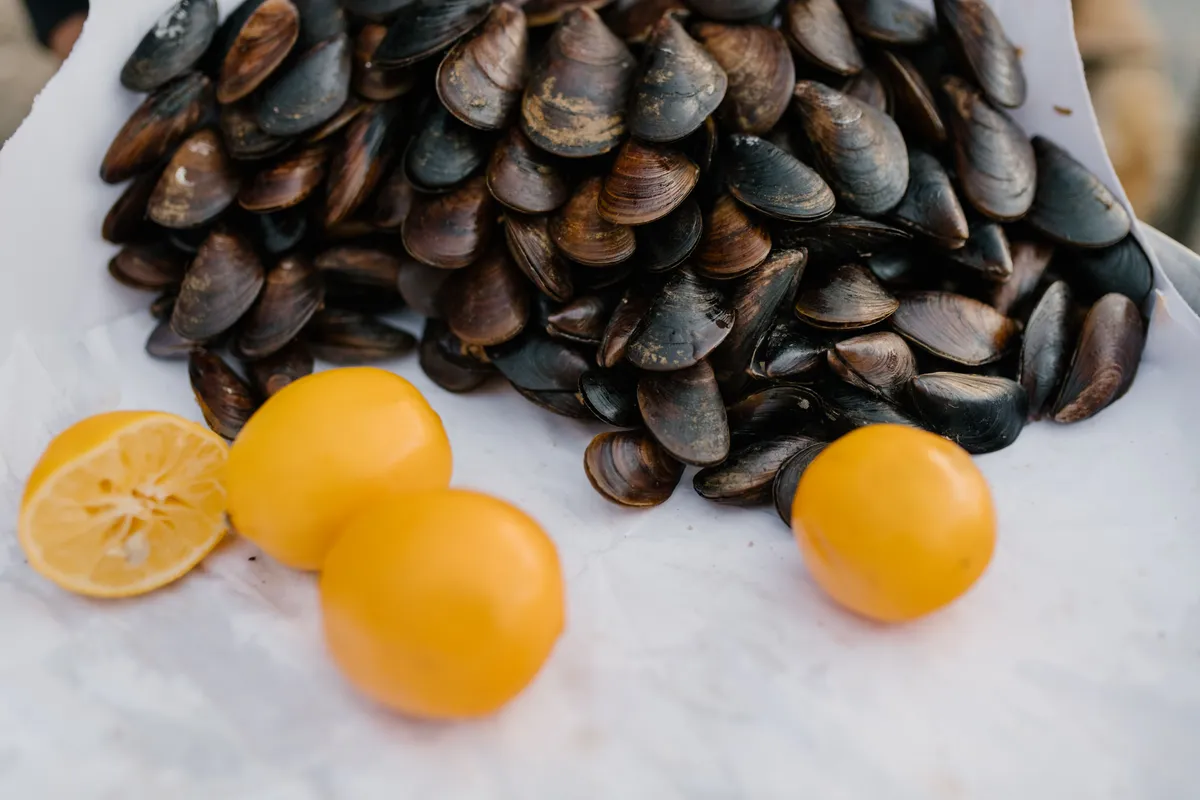 Mejillones al Vapor con Limón