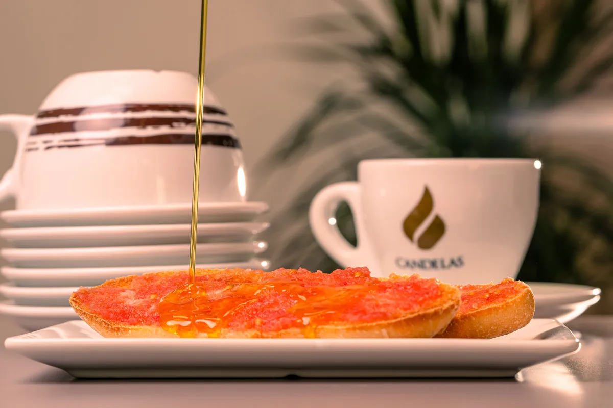 Tostada con Tomate y Aceite de Oliva